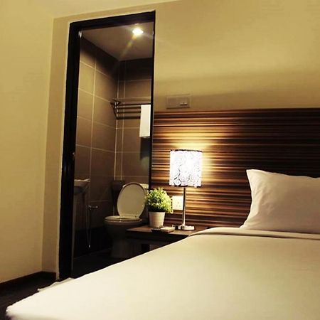 Hotel Sara'S Inn, ชาห์อาลัม ภายนอก รูปภาพ