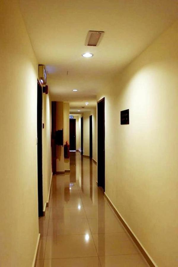 Hotel Sara'S Inn, ชาห์อาลัม ภายนอก รูปภาพ