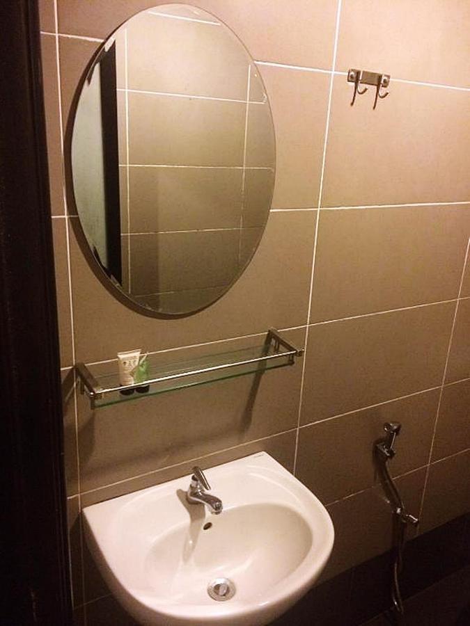 Hotel Sara'S Inn, ชาห์อาลัม ภายนอก รูปภาพ